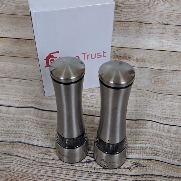 Arban Trust Other - New stainless steel salt and pepper grinders